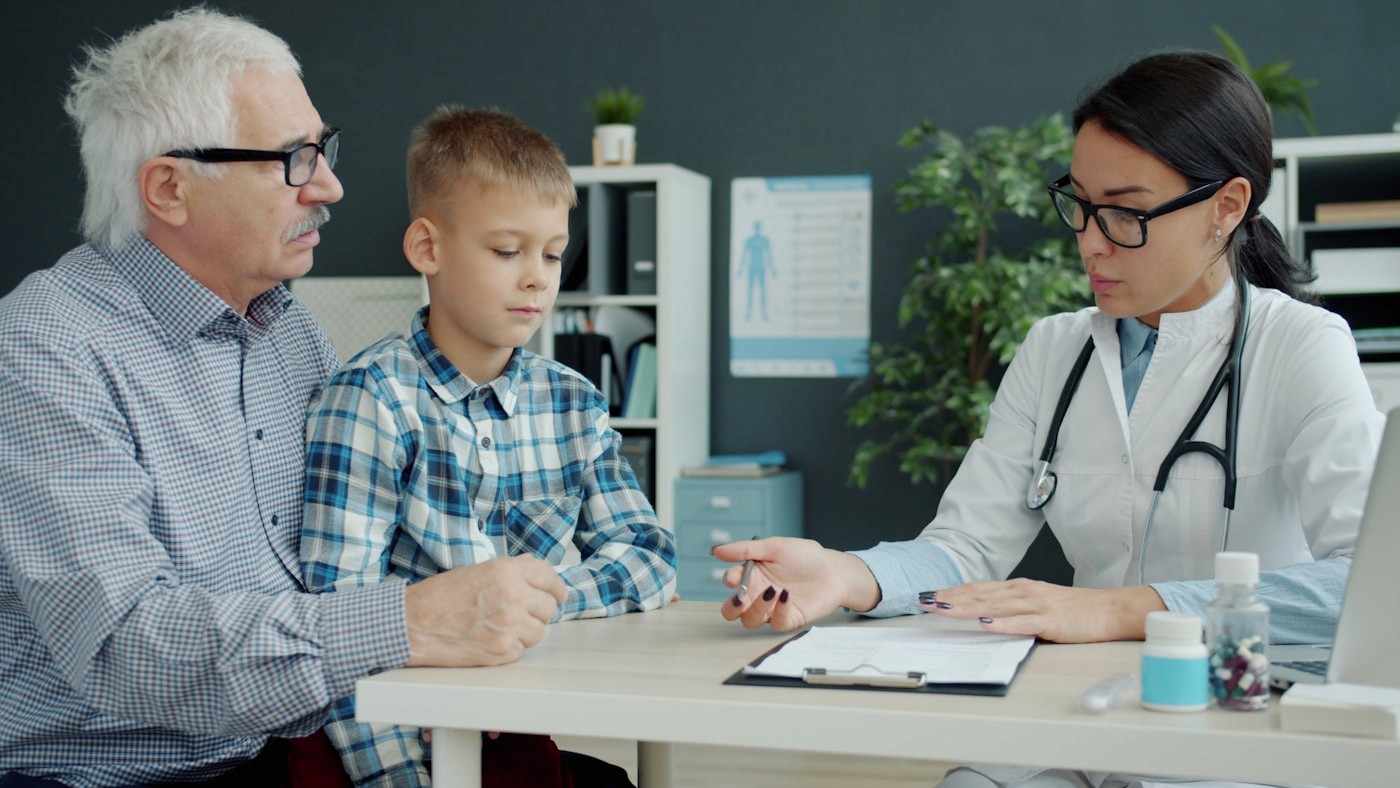 Doctor consultation for family support planning