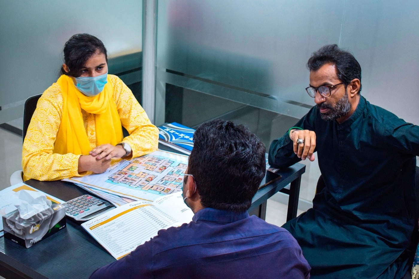 Family monthly savings consultation